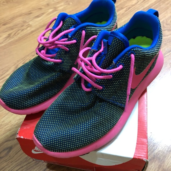 pink and green roshe runs